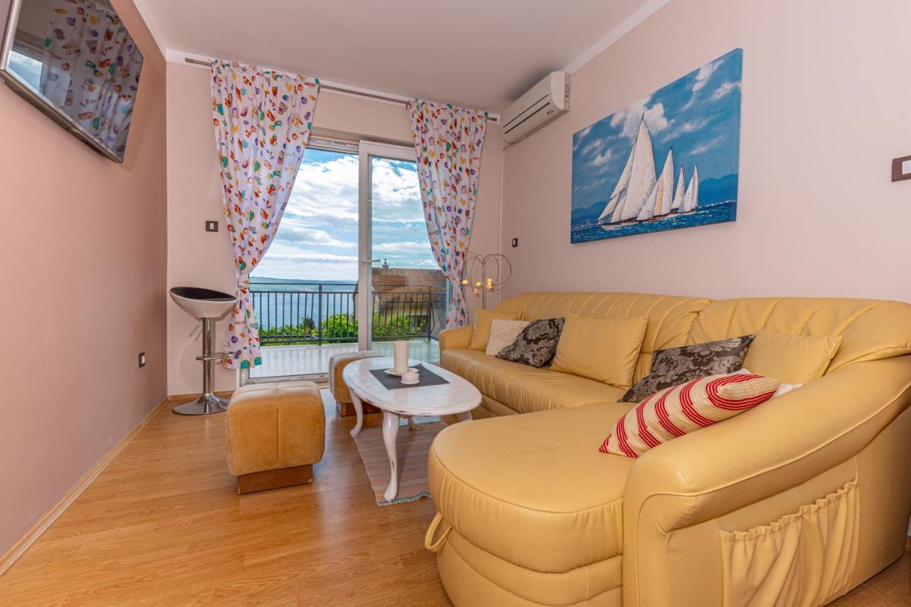 Apartmani Jasminka Dramalj Esterno foto