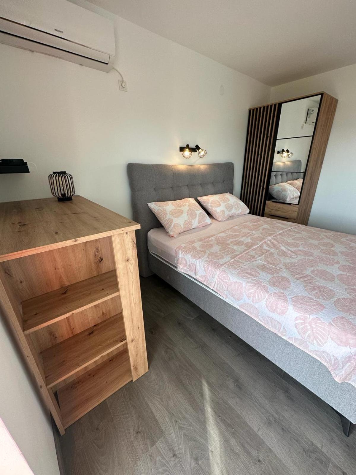 Apartmani Jasminka Dramalj Esterno foto